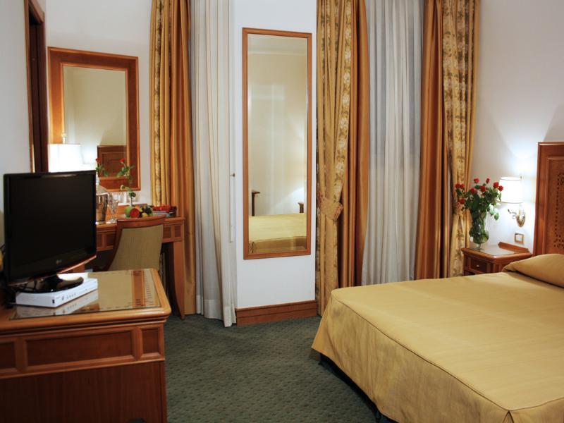 Sunrise Hotel Róma Kültér fotó