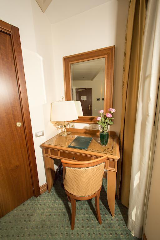 Sunrise Hotel Róma Kültér fotó