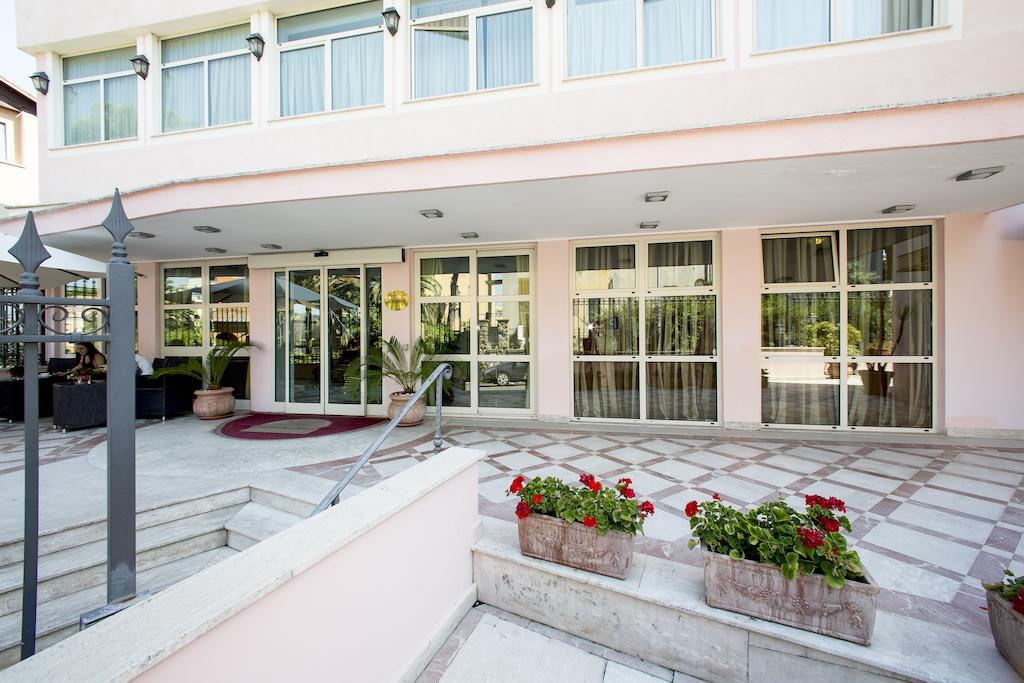 Sunrise Hotel Róma Kültér fotó